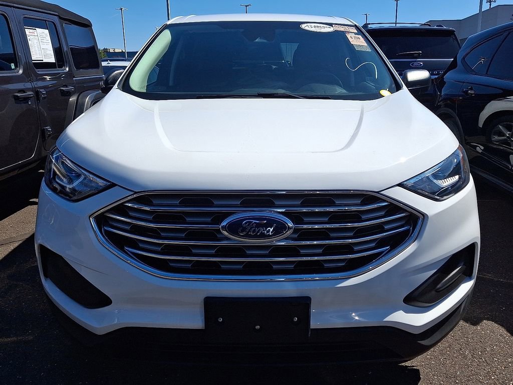 Used 2022 Ford Edge SE image 3