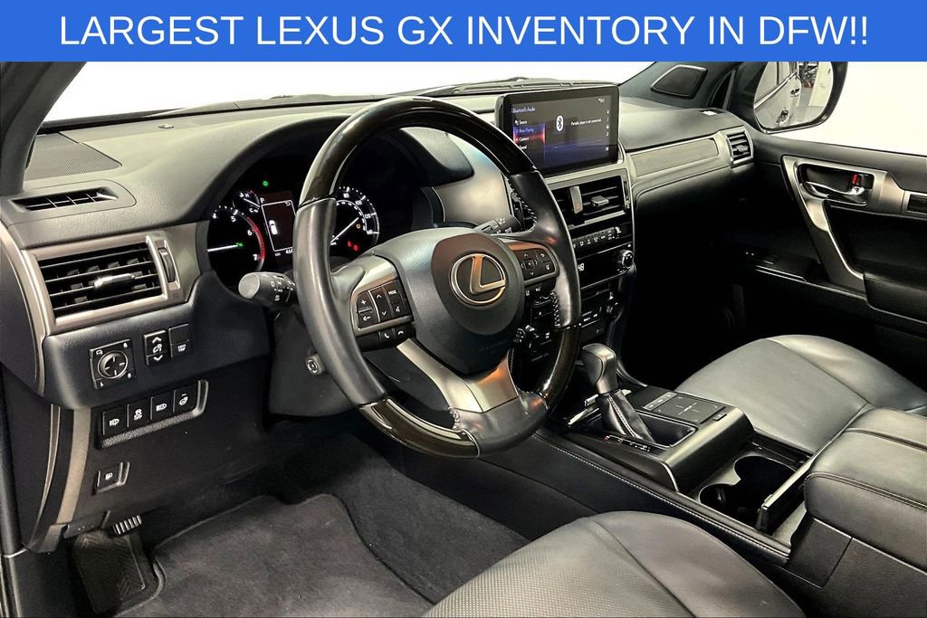 Used 2023 Lexus GX 460 Premium w/ Premium Package image 16