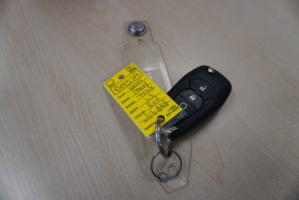 Used 2025 Chevrolet Trax LS w/ LS Convenience Package FWD image 34