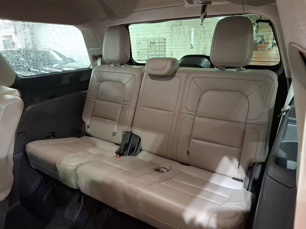 Used 2022 Lincoln Navigator Reserve image 7