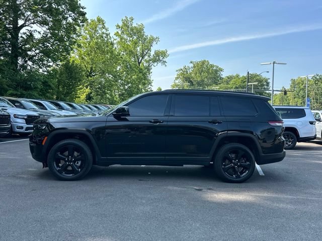 Used 2024 Jeep Grand Cherokee L Limited w/ Black Appearance Package AWD/4WD image 24