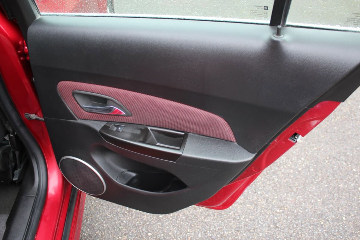 Used 2012 Chevrolet Cruze LT w/ RS Package image 20