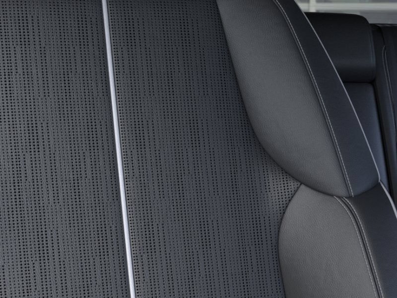 New 2026 Cadillac Optiq Sport 2 w/ LPO, Floor Liner Package AWD/4WD image 21