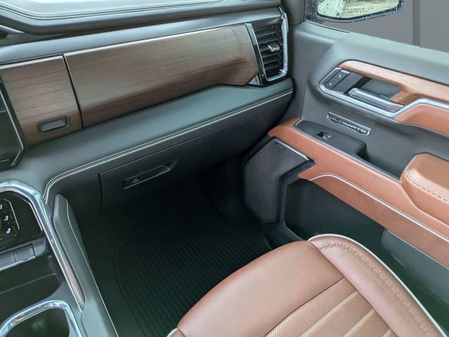 Used 2025 GMC Sierra 1500 Denali Ultimate AWD/4WD image 17