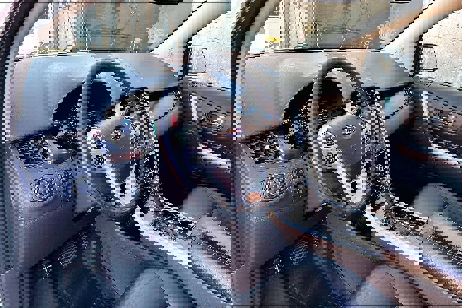 Used 2014 Ford Edge Limited w/ Equipment Group 302A image 18