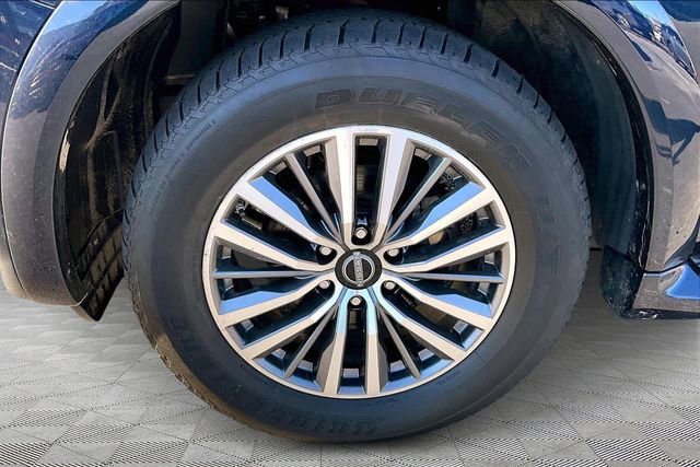 Used 2023 Nissan Armada SL w/ Captain's Chairs Package image 23