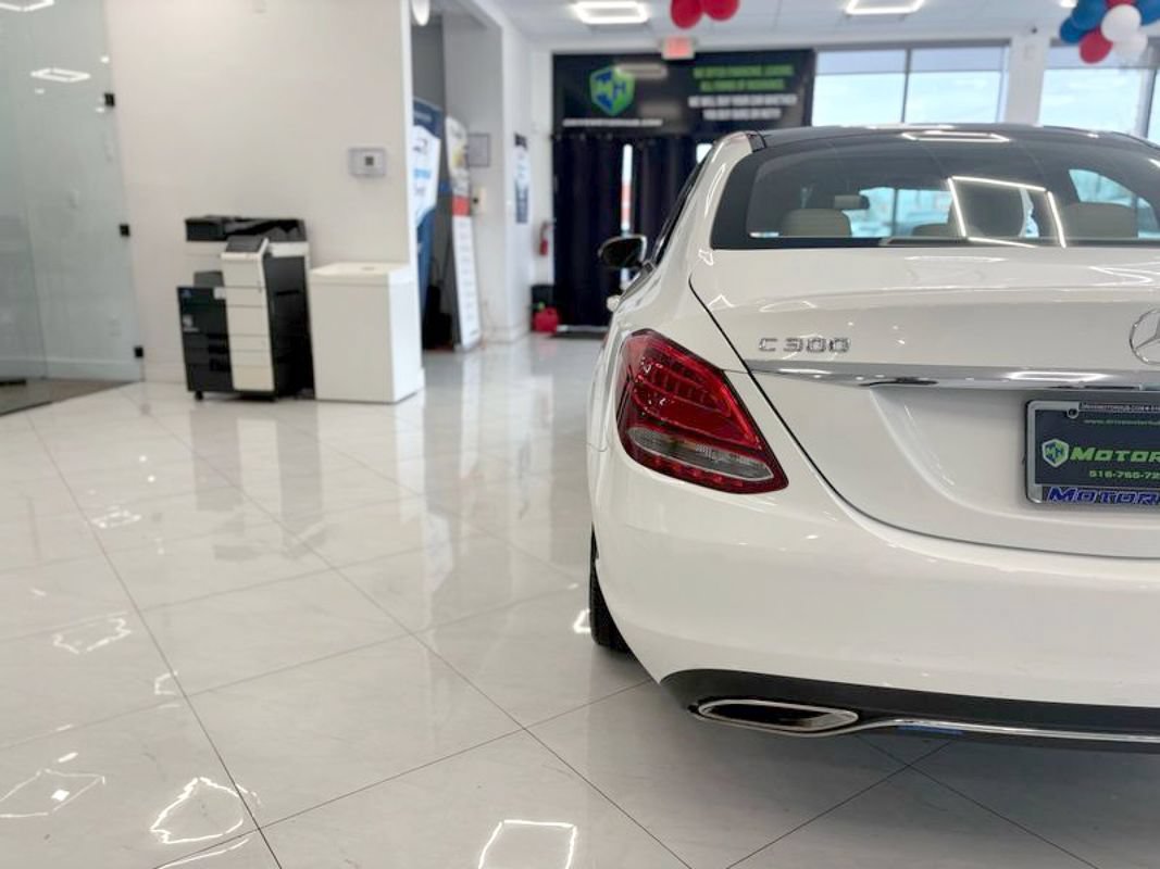 Used 2016 Mercedes-Benz C 300 4MATIC Sedan image 13