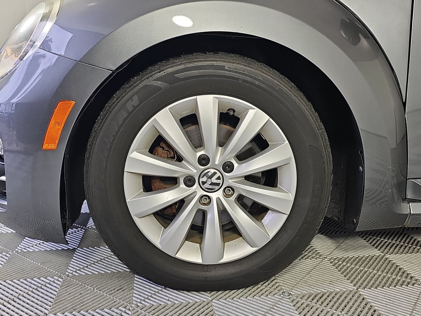 Used 2016 Volkswagen Beetle 1.8T S FWD image 10