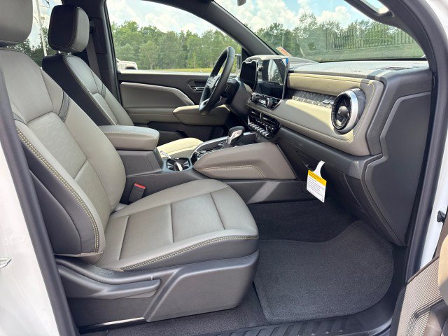 New 2026 Chevrolet Colorado ZR2 w/ Technology Package AWD/4WD image 9