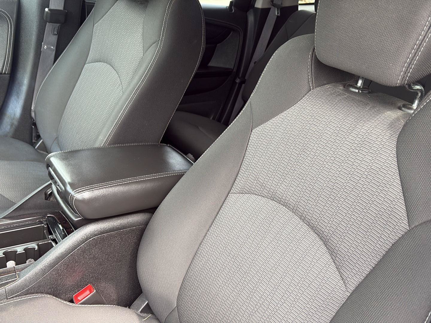 Used 2015 Chevrolet Traverse LT AWD/4WD image 14