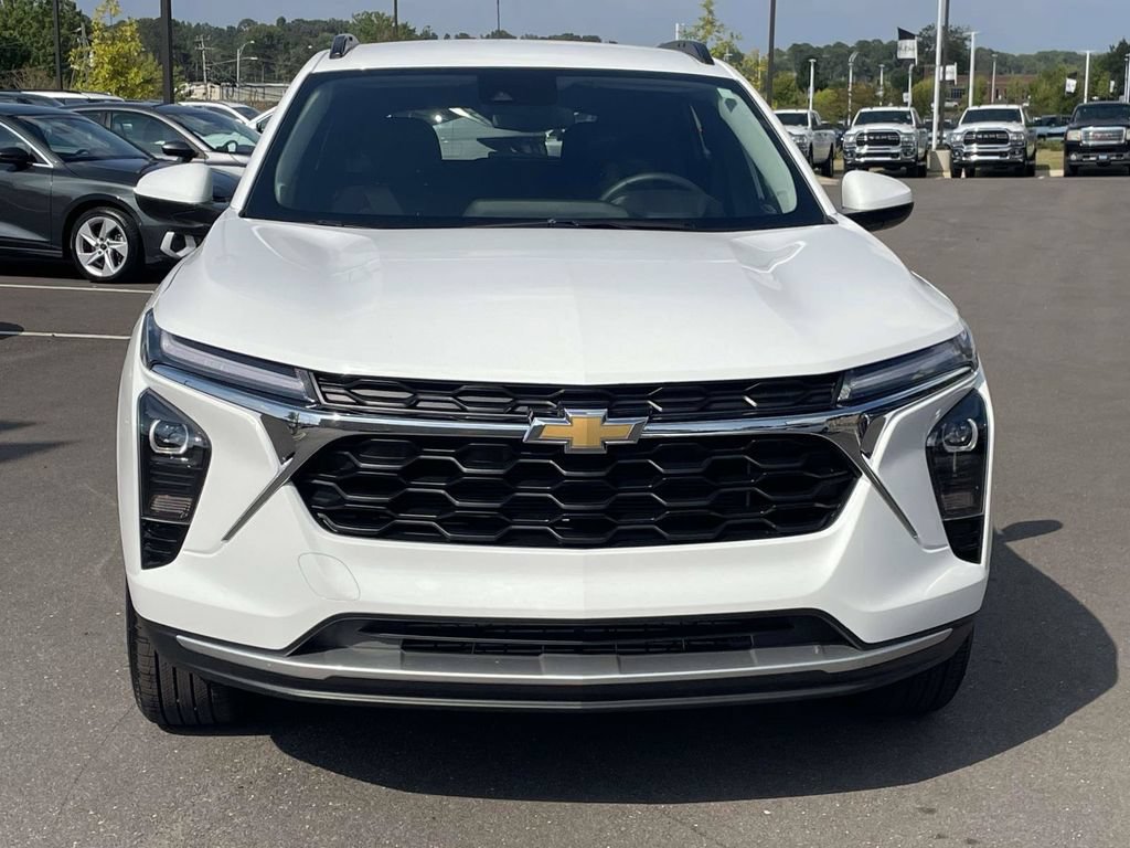 Used 2026 Chevrolet Trax LT w/ Driver Confidence Package FWD image 8