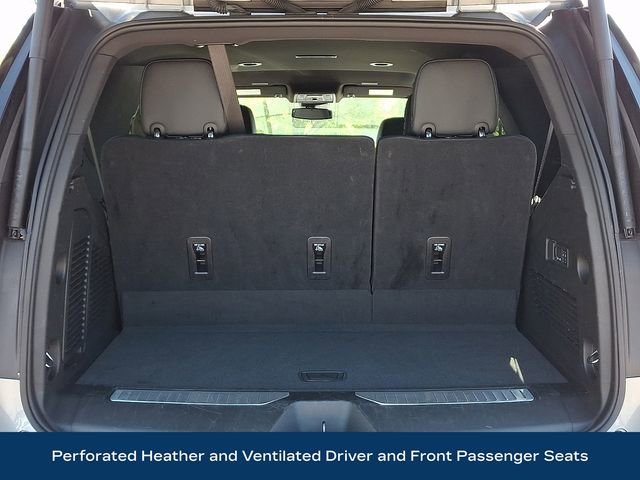 Used 2025 GMC Yukon Denali AWD/4WD image 31