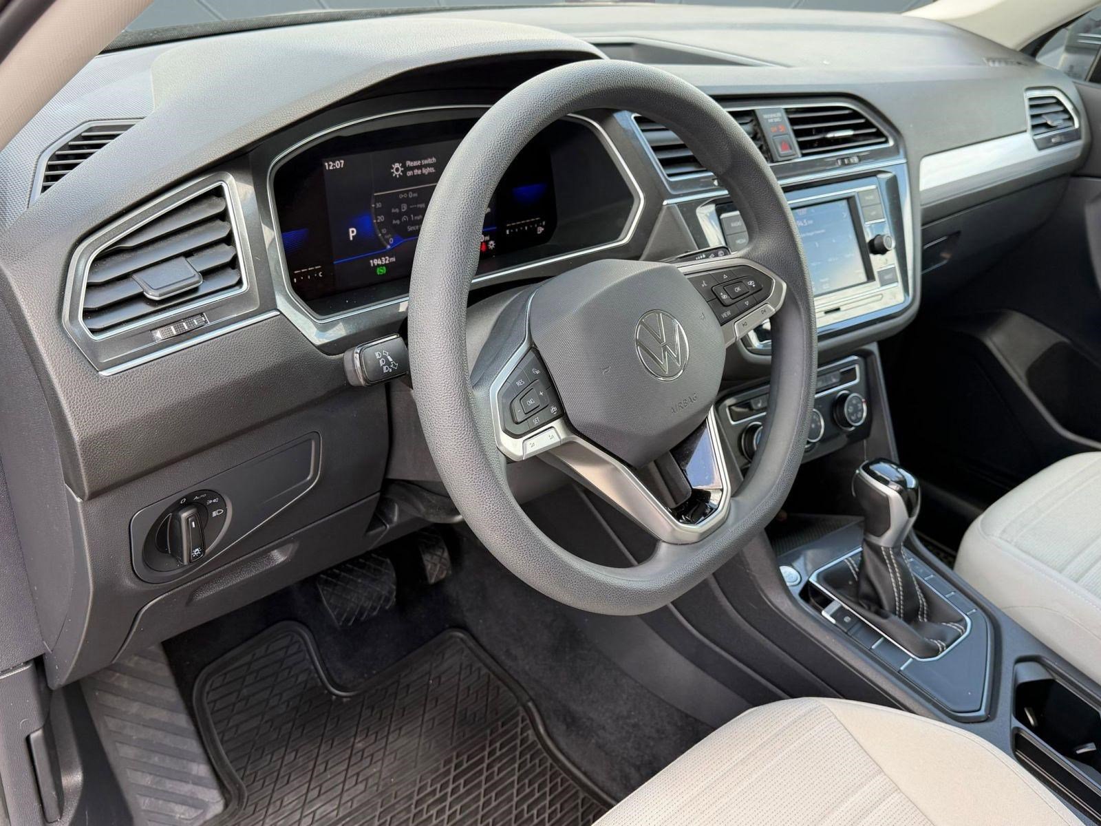 Used 2022 Volkswagen Tiguan S image 4