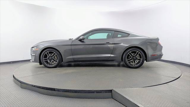 Used 2020 Ford Mustang Premium RWD image 3
