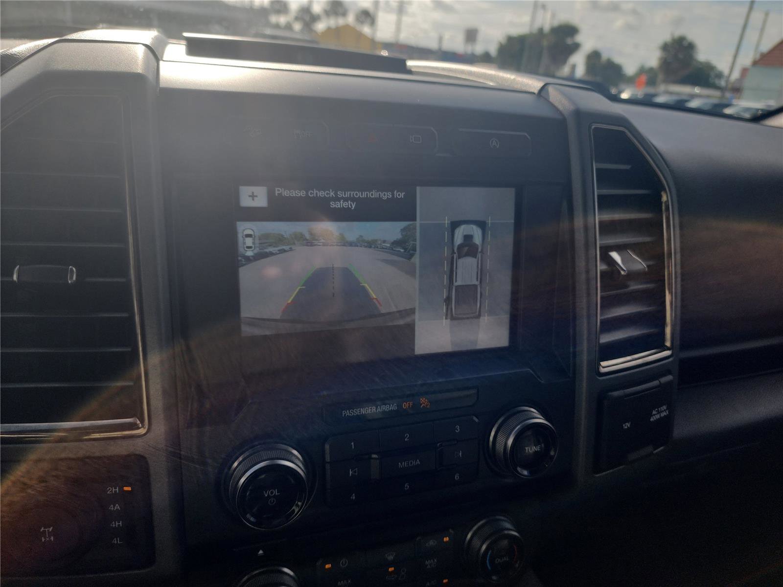 Used 2018 Ford F150 Raptor w/ Equipment Group 802A Luxury AWD/4WD image 39