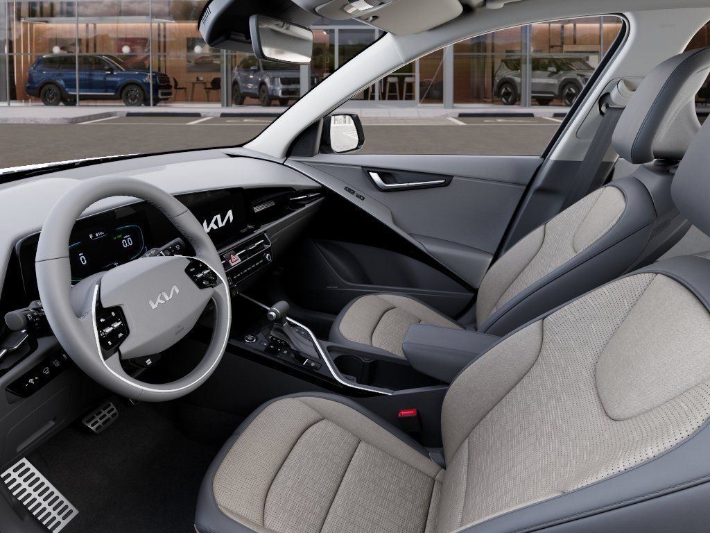 New 2026 Kia Niro SX Touring FWD image 17
