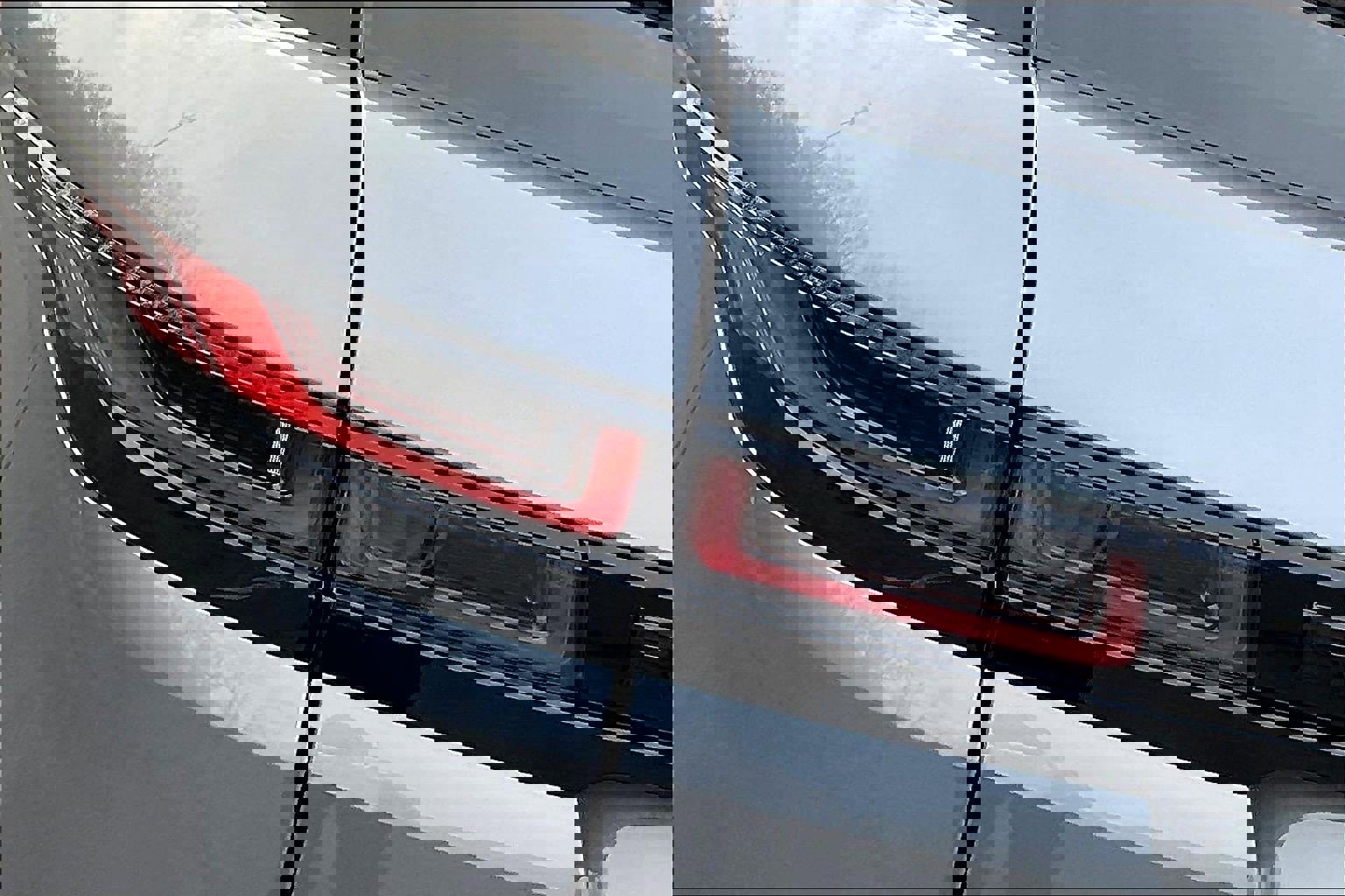 Used 2023 Land Rover Range Rover Evoque R-Dynamic S image 23