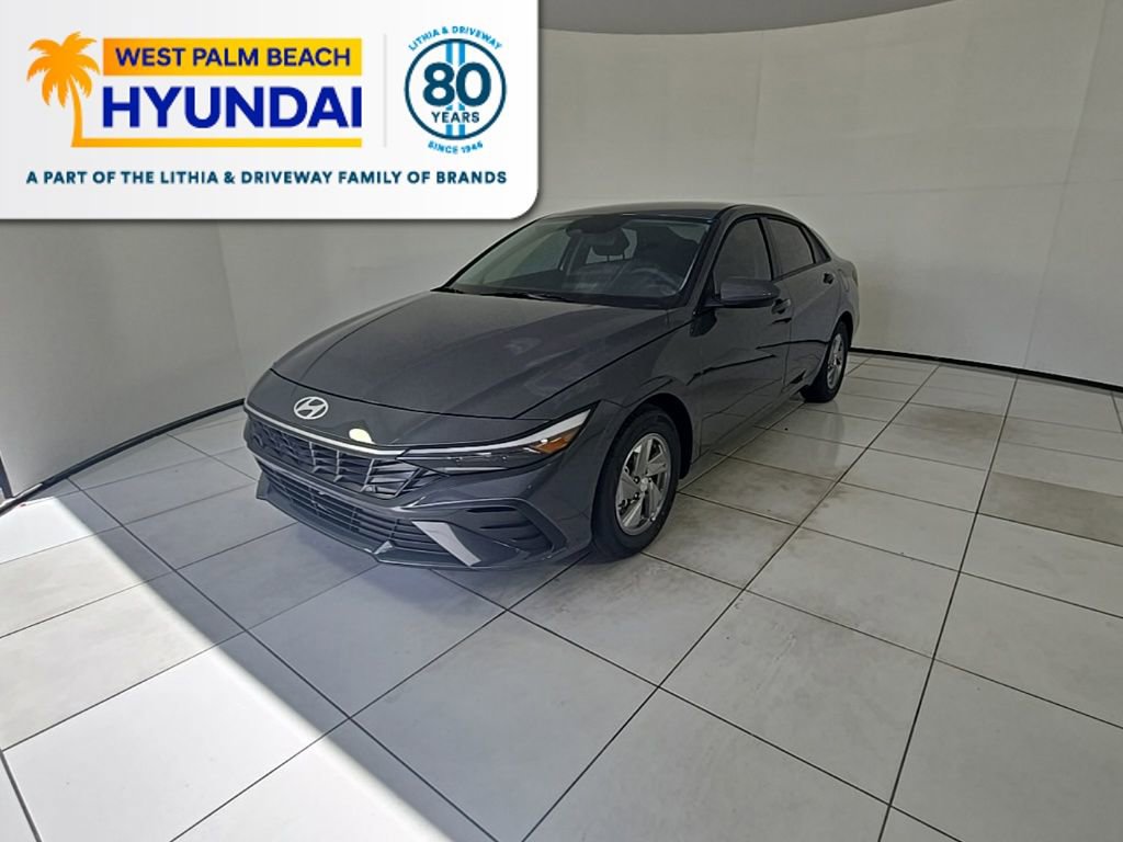 New 2026 Hyundai Elantra SE FWD 360° Tour