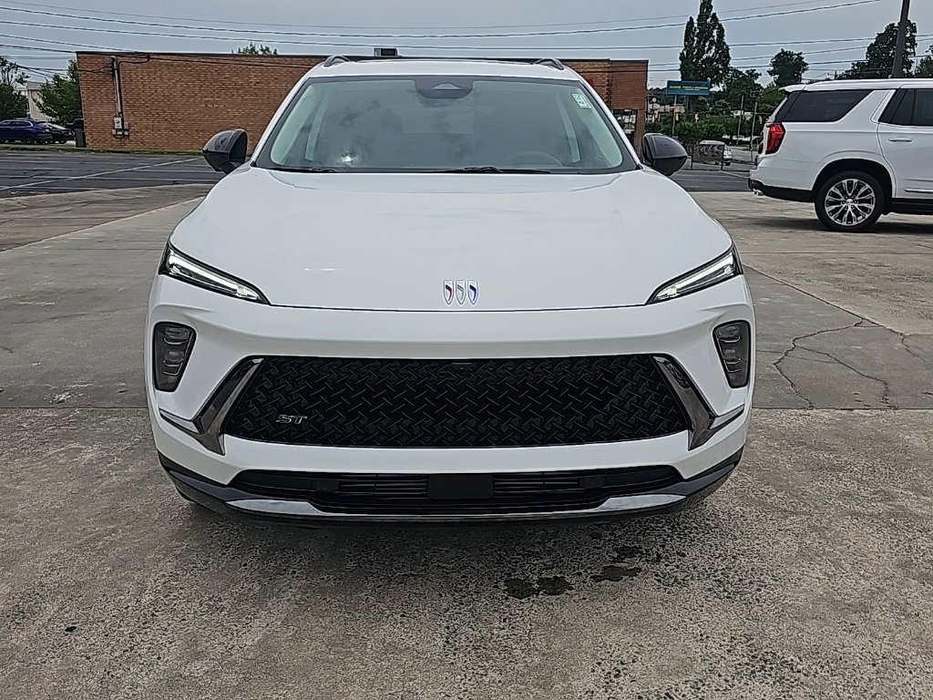 New 2025 Buick Envision Sport Touring image 3