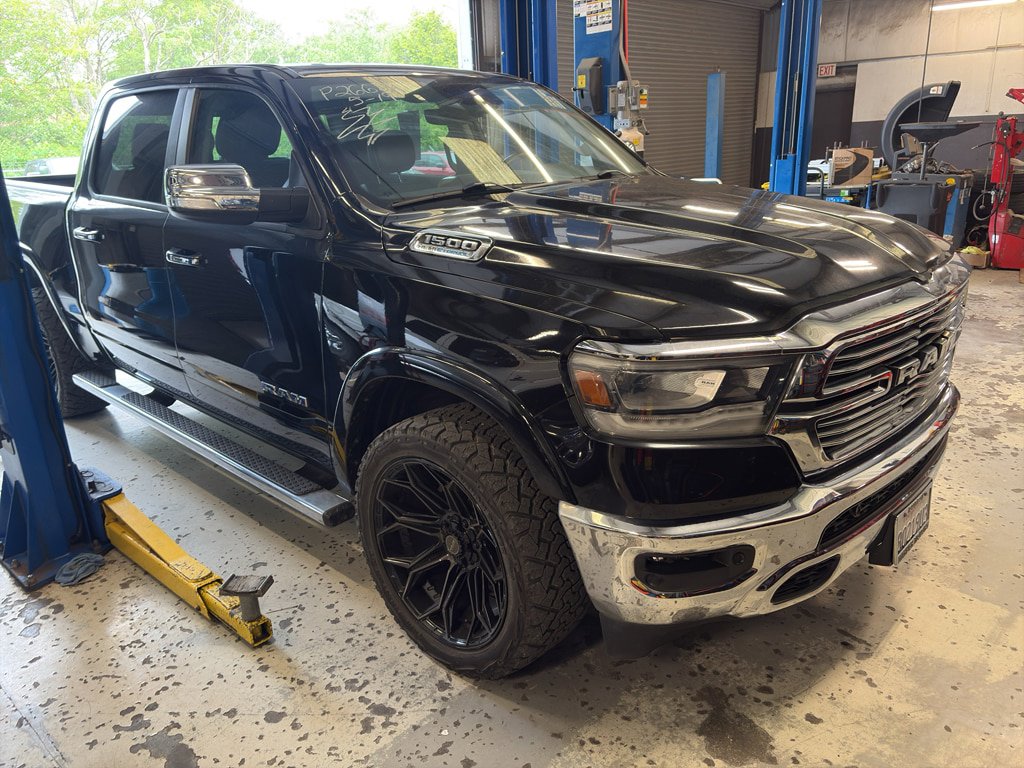 Used 2022 RAM 1500 Laramie AWD/4WD image 2