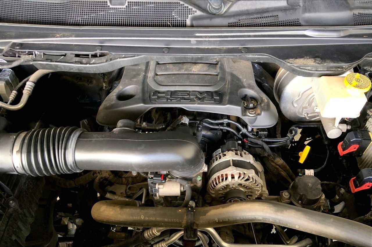 Used 2021 RAM 1500 Laramie AWD/4WD image 32