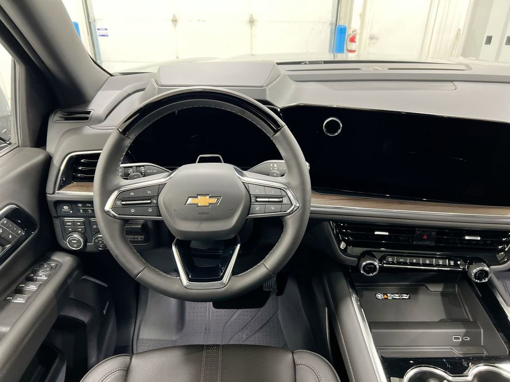 New 2026 Chevrolet Suburban High Country image 11