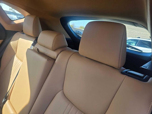 Certified 2025 Lexus NX 250 FWD w/ Accessory Package (2T) image 18