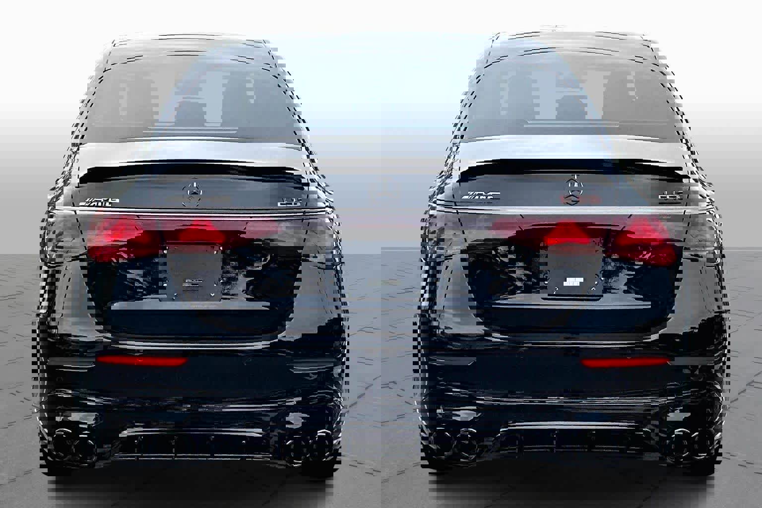 Certified 2025 Mercedes-Benz E 53 AMG e 4MATIC Sedan image 5