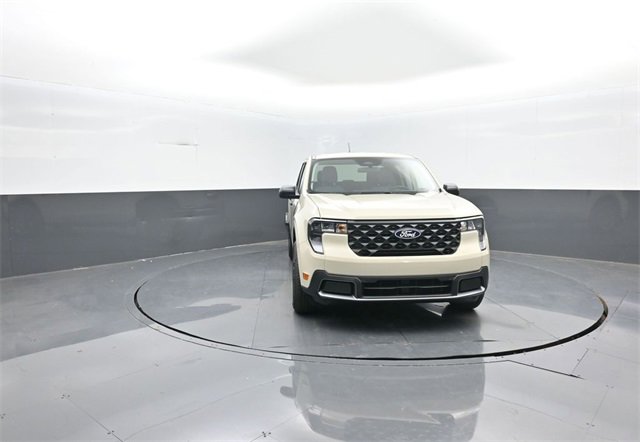 New 2025 Ford Maverick XLT image 2