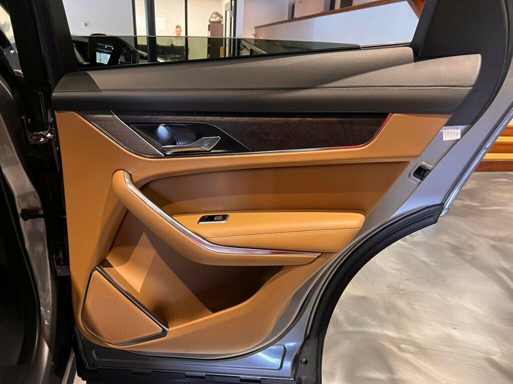 Used 2021 Jaguar F-PACE S image 28