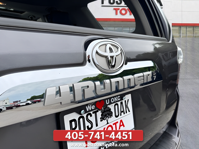 Used 2021 Toyota 4Runner Limited AWD/4WD image 36