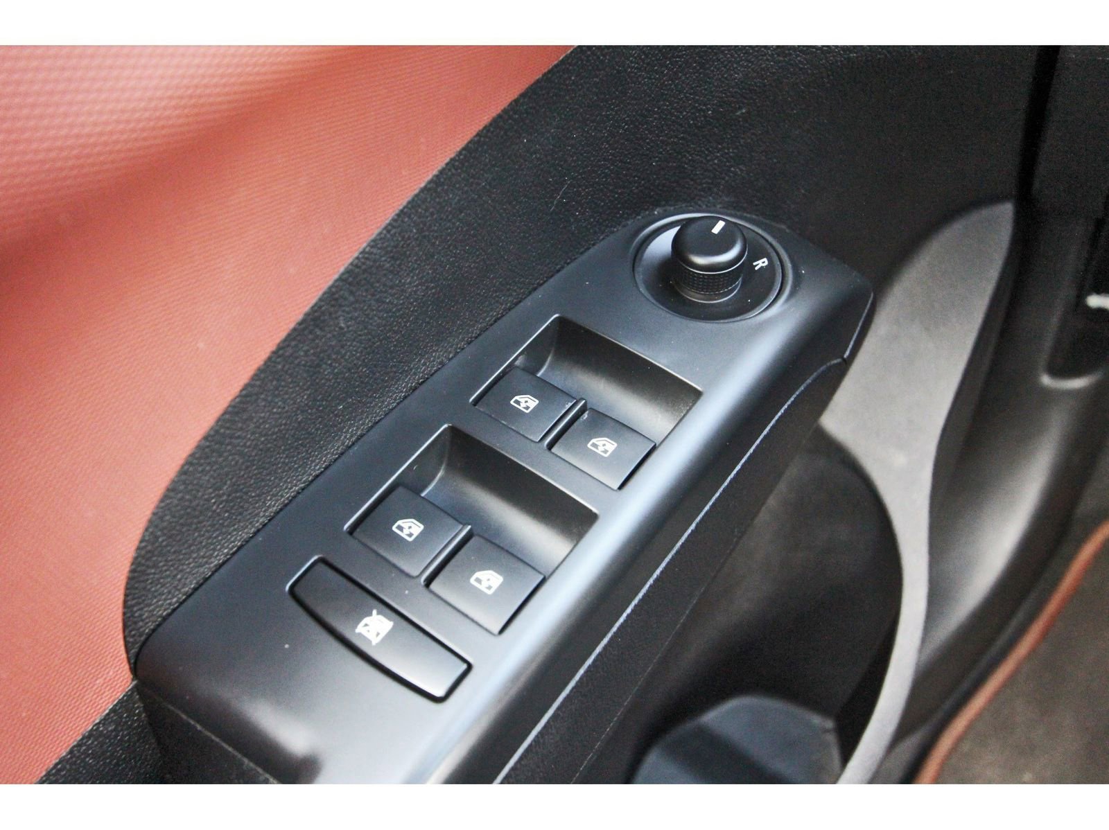 Used 2015 Chevrolet Sonic LTZ image 20