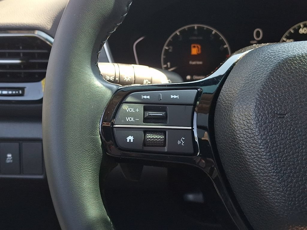 Used 2025 Honda Pilot Touring image 22