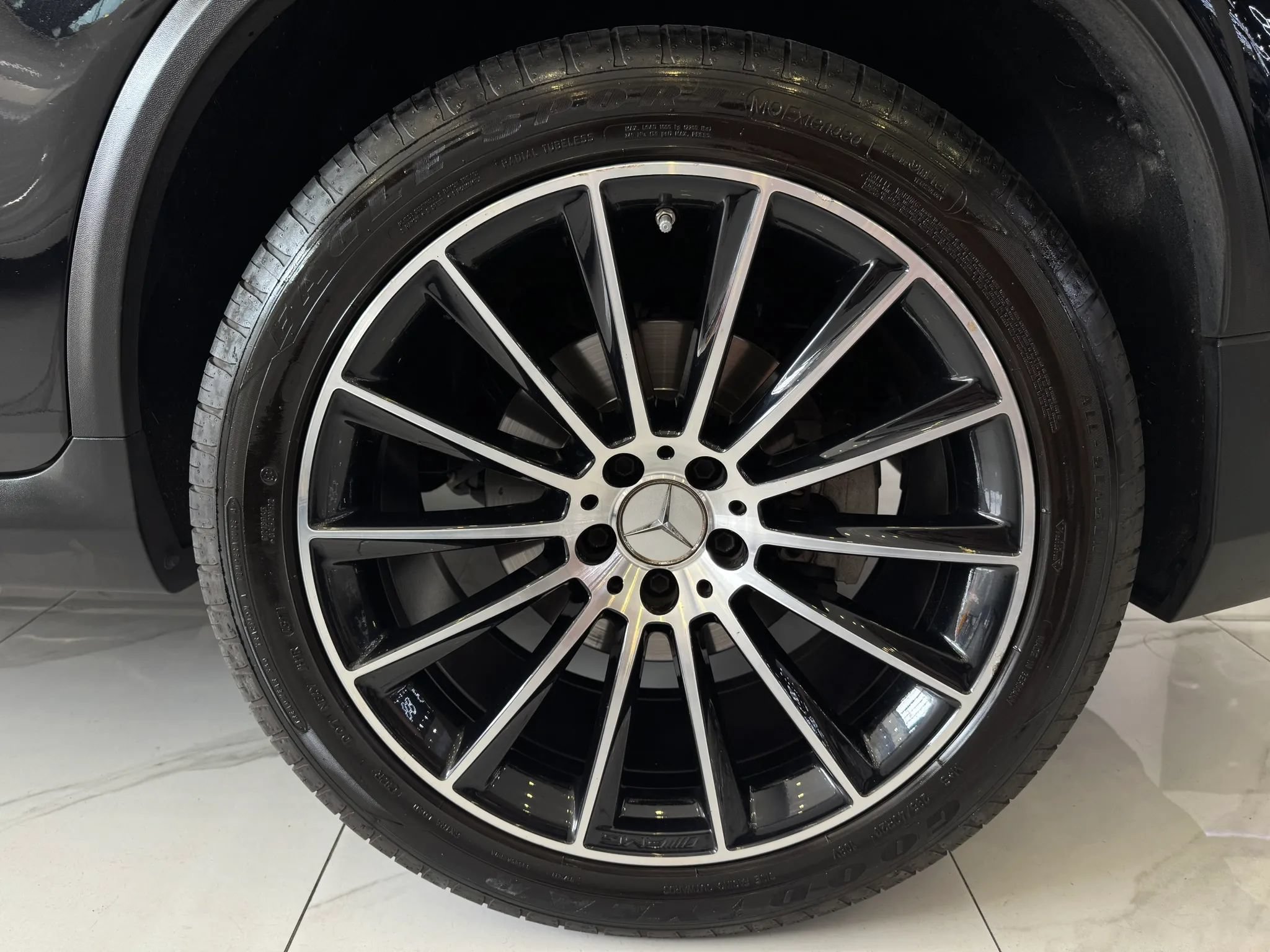 Used 2018 Mercedes-Benz GLC 43 AMG 4MATIC image 9