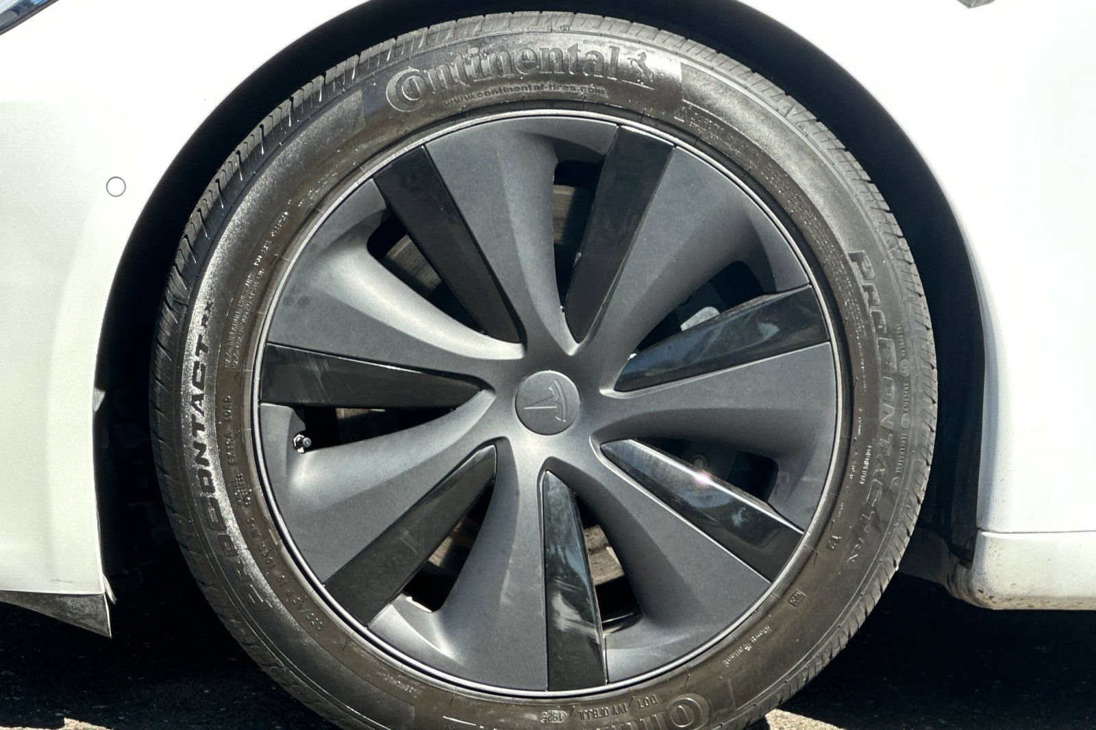 Used 2023 Tesla Model S Plaid AWD/4WD image 23