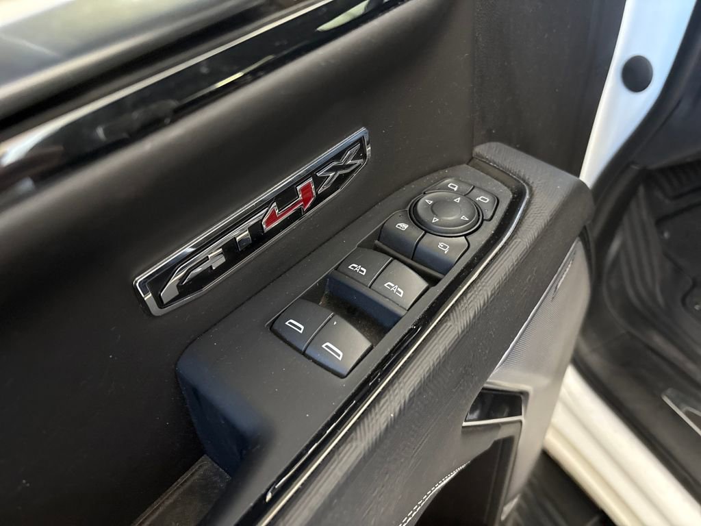 Used 2023 GMC Sierra 1500 AT4X image 15