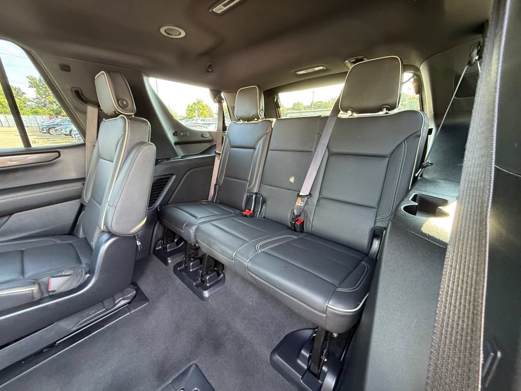 Used 2025 GMC Yukon Elevation AWD/4WD image 26
