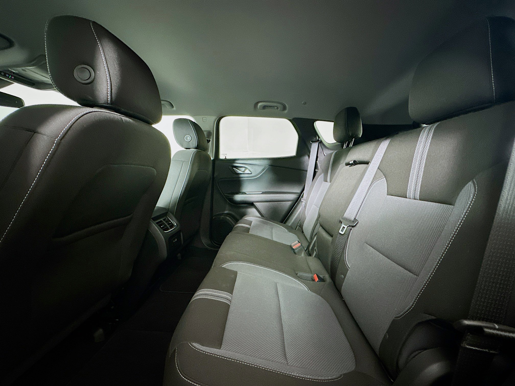 Used 2025 Chevrolet Blazer LT image 28