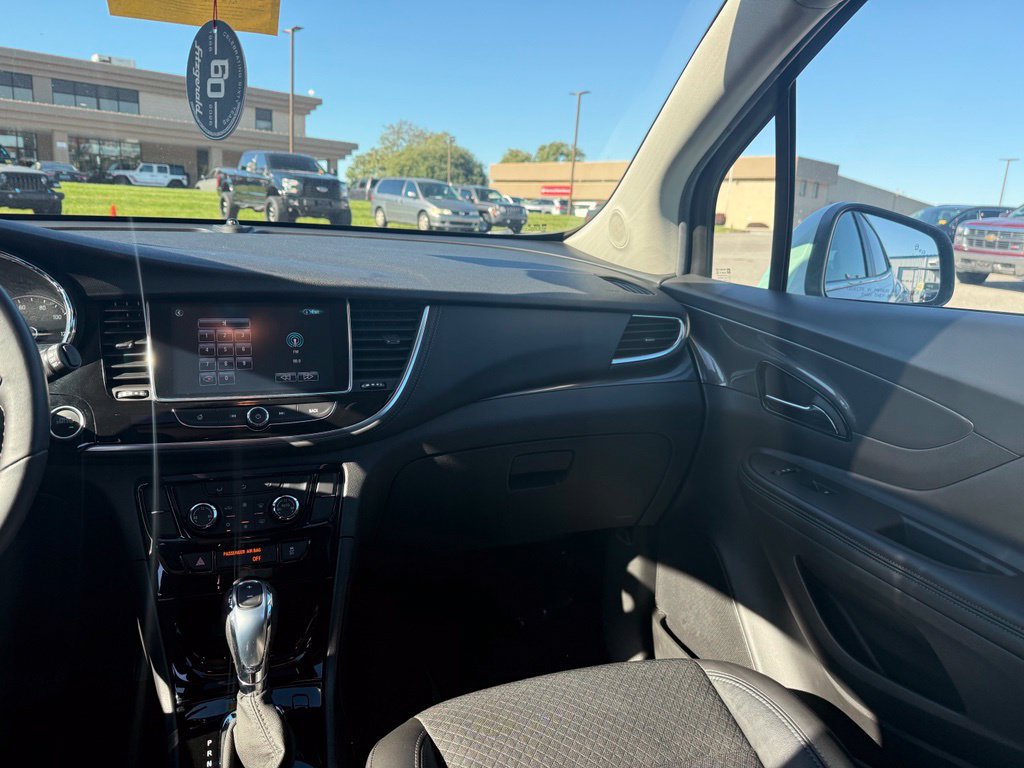 Used 2017 Buick Encore Preferred w/ Experience Buick Package FWD image 13
