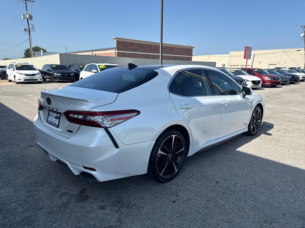 Used 2020 Toyota Camry XSE FWD image 6
