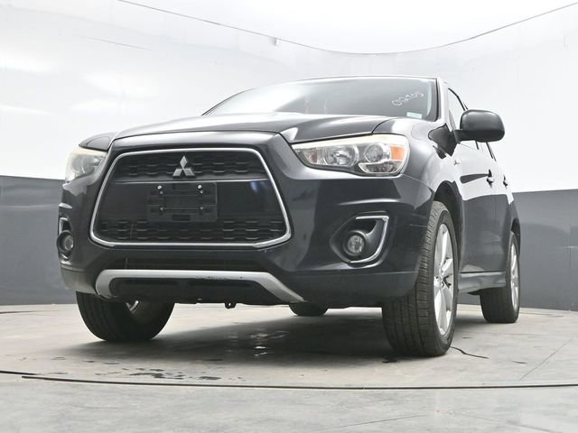 Used 2014 Mitsubishi Outlander Sport SE AWD/4WD image 32
