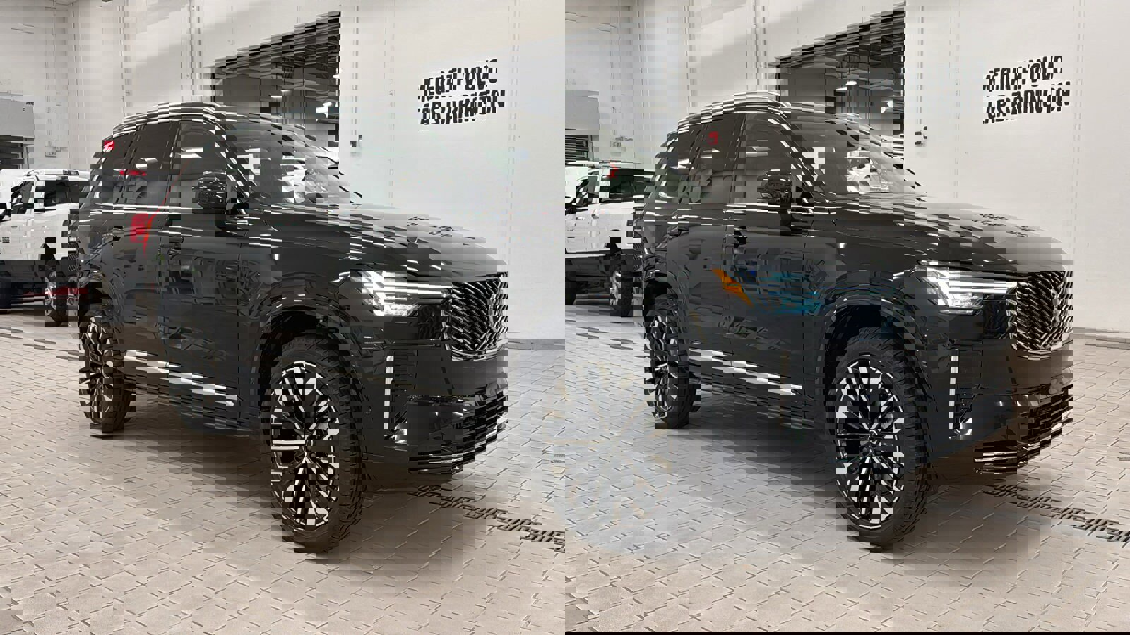 New 2026 Volvo XC90 B6 Plus w/ Protection Package Premier image 3