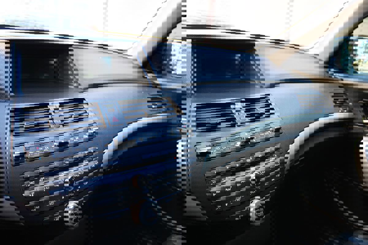 Used 2009 Honda Accord EX-L image 29