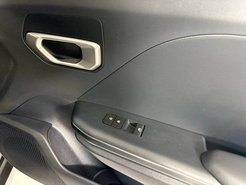 New 2026 Kia K4 FWD image 13