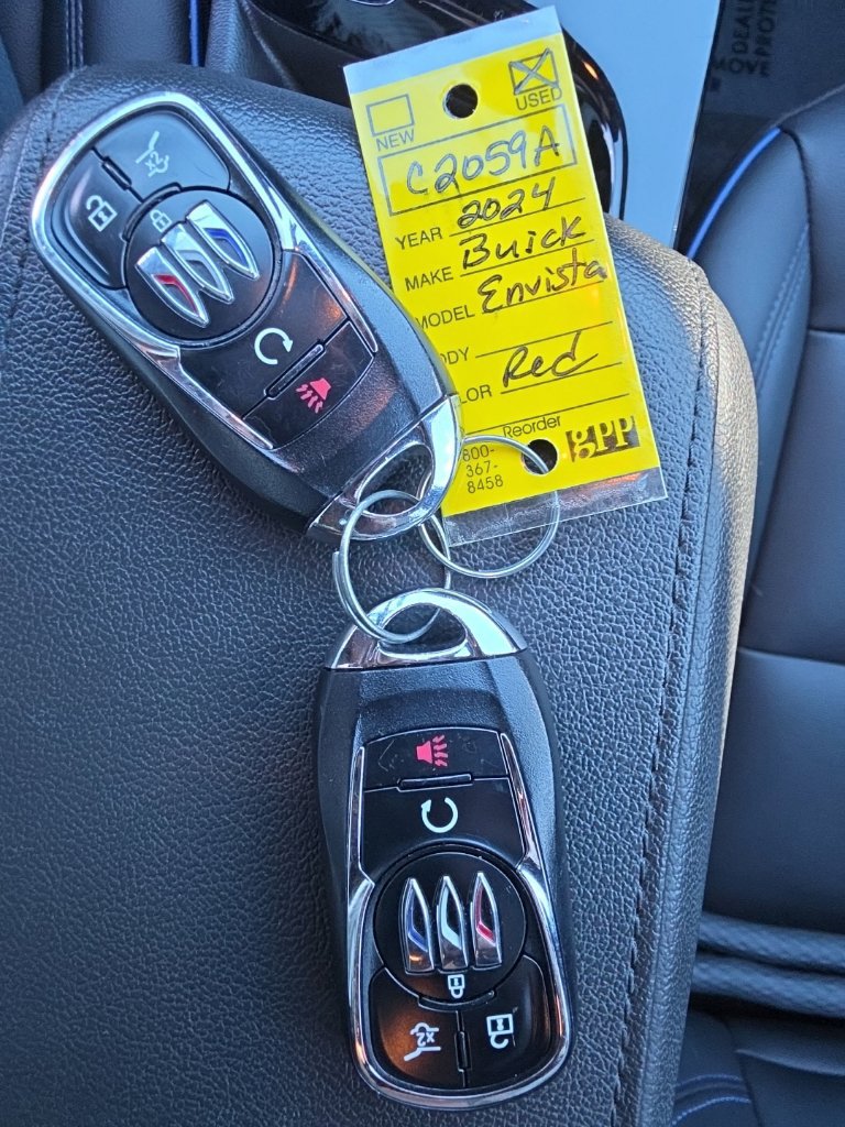Used 2024 Buick Envista Sport Touring w/ Convenience I Package FWD image 29