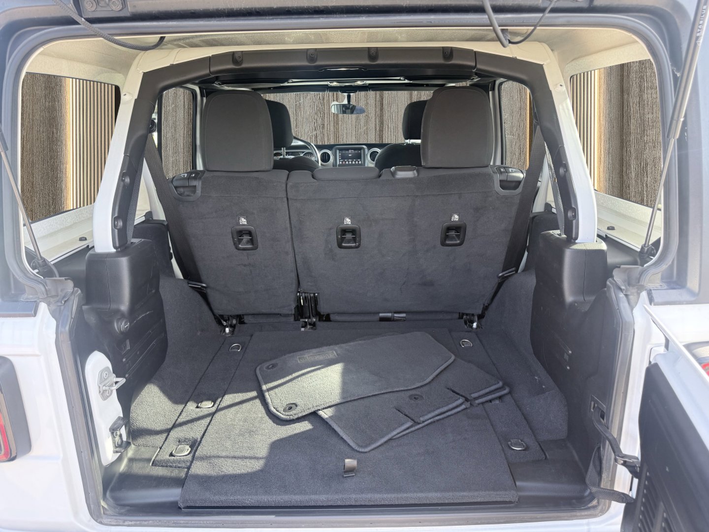 Used 2021 Jeep Wrangler Unlimited Sahara image 66