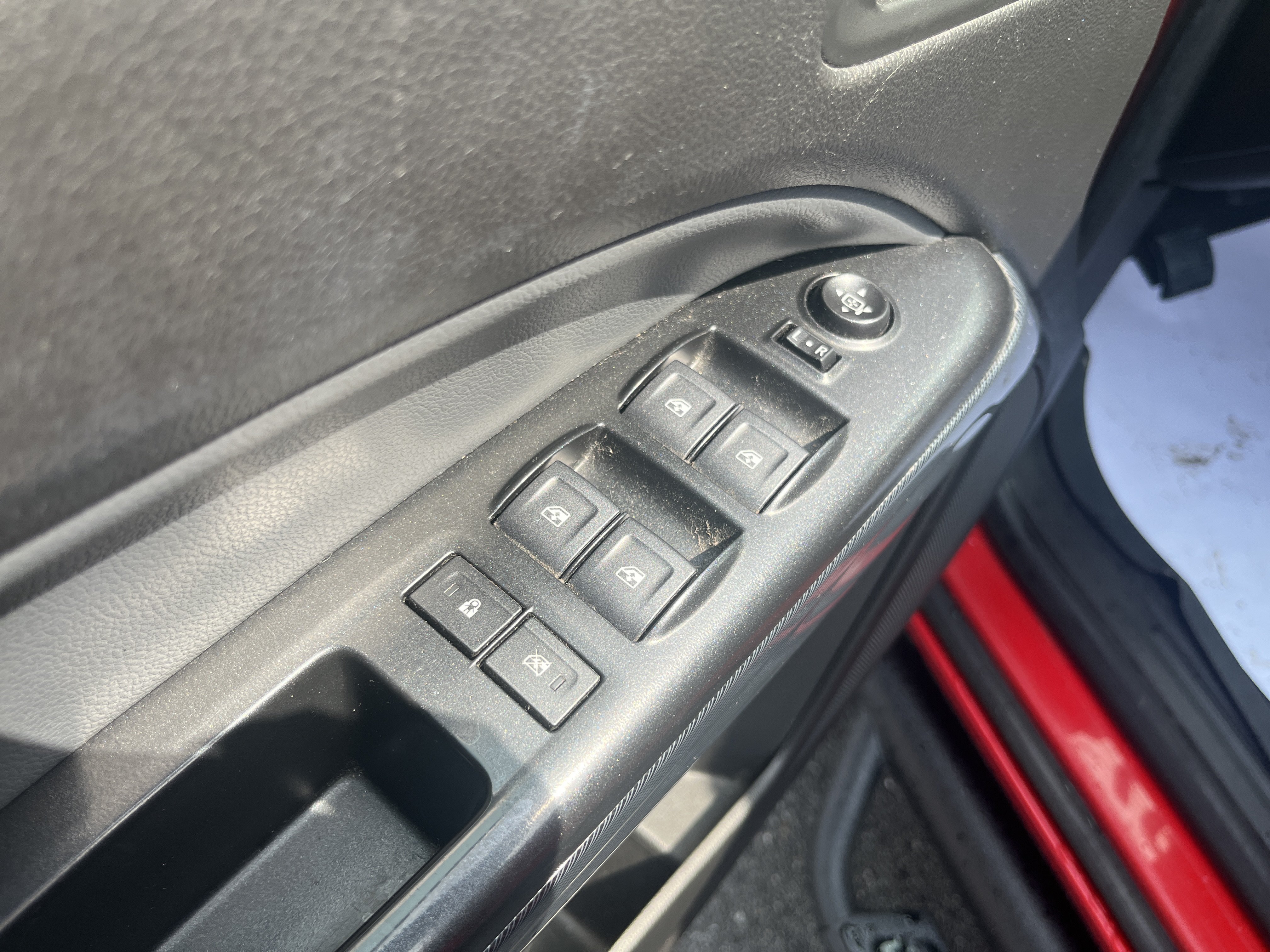 Used 2019 Chevrolet Colorado Z71 AWD/4WD image 19