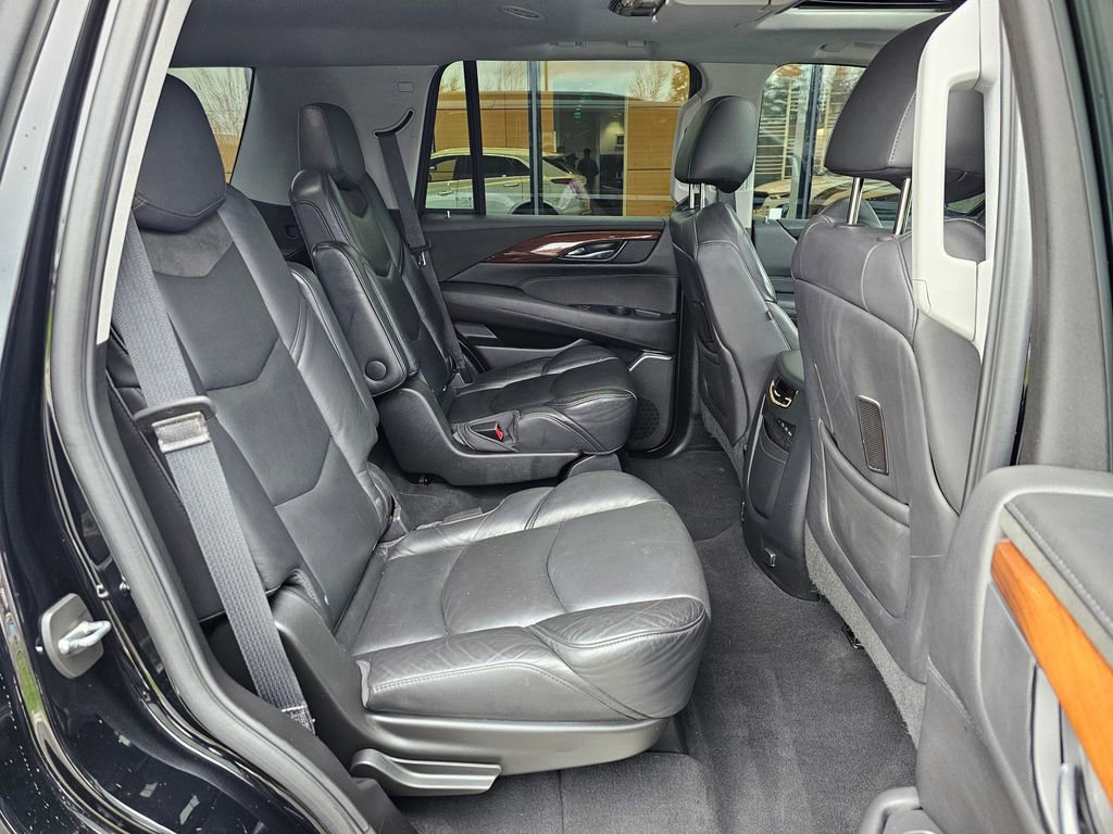 Used 2019 Cadillac Escalade Premium Luxury image 12