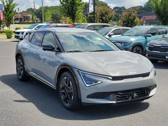 New 2026 Kia EV6 Wind RWD image 15