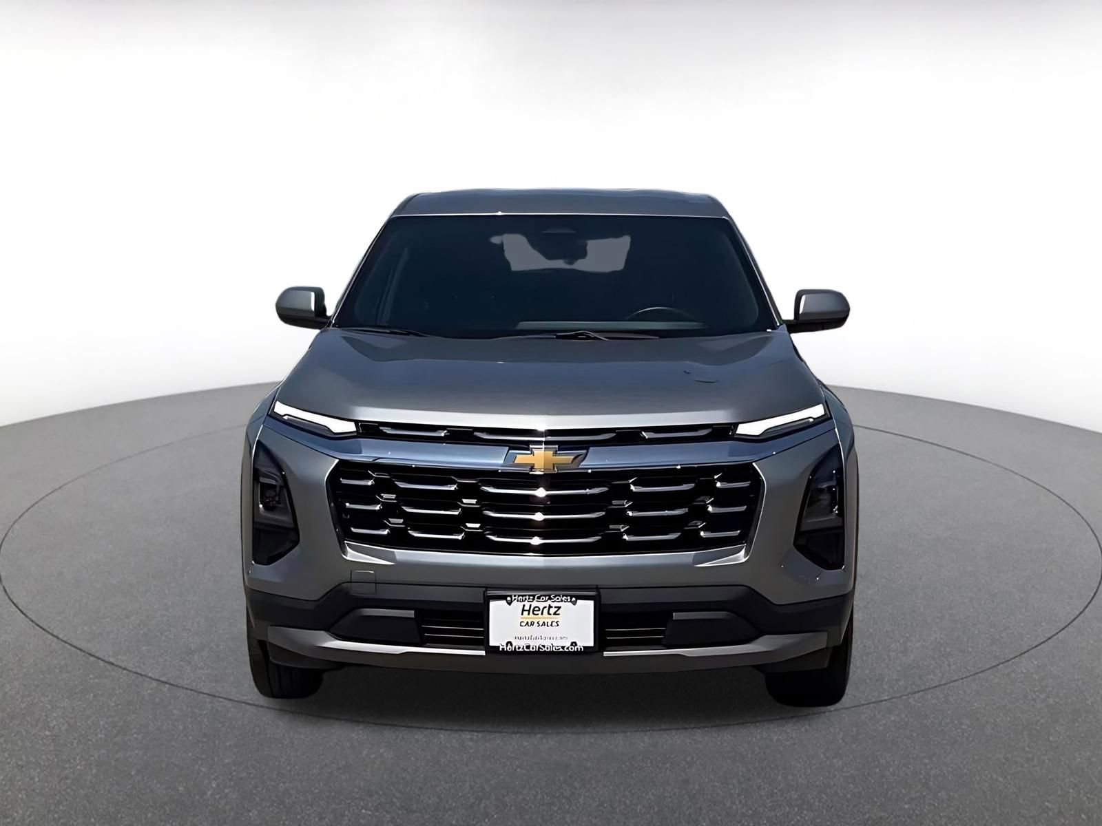 Used 2025 Chevrolet Equinox LT FWD image 3